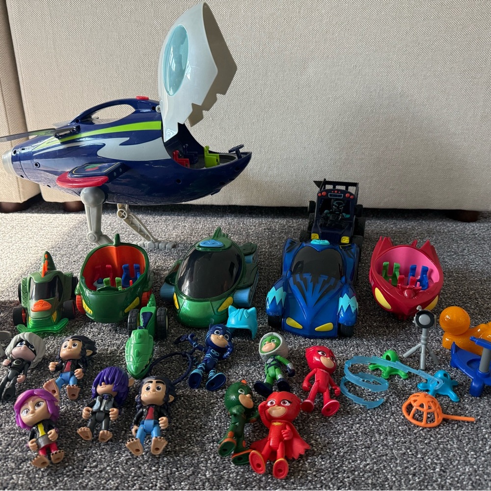 Action-Packed Playset with Vehicles and Figures PJ Masks